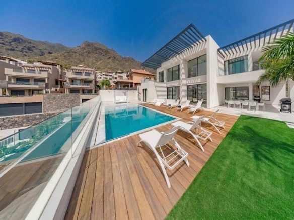 Detached house for sale in Calle la Rioja, 36